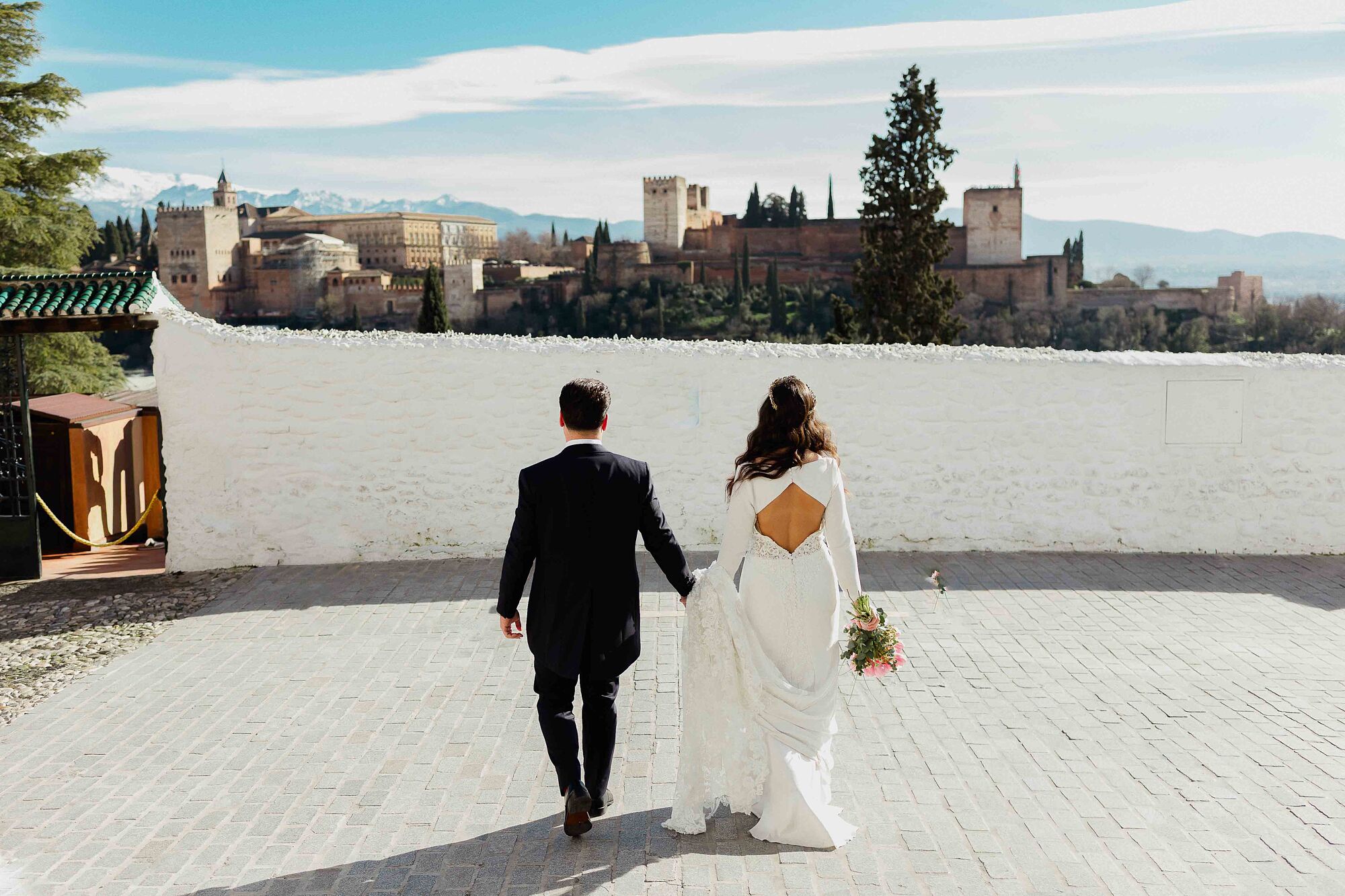 fotógrafo de bodas en Granada--fotografía de boda en Granada--postboda en el Albaicín--reportaje postboda en Granada--destination wedding Granada--sesión de fotos en Granada--fotógrafo de bodas e