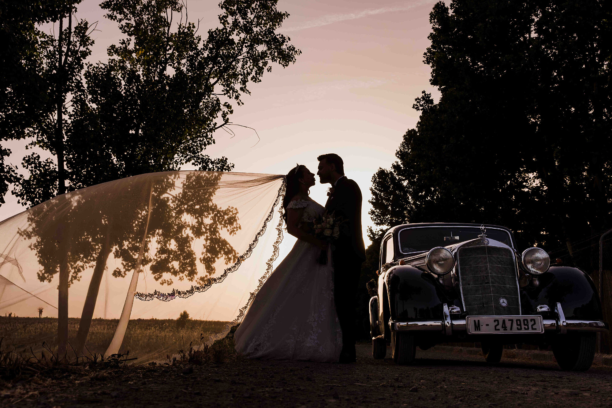 https://www.yolandamcriado.com/lang/es/blog-trabajos-recientes/fotografia-de-boda-de-ensueno-en-cortijo-la-alameda-granada-cristina-asif 11