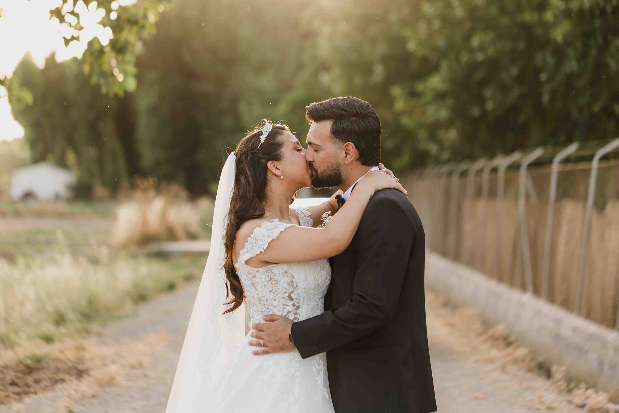 https://www.yolandamcriado.com/lang/es/blog-trabajos-recientes/fotografia-de-boda-de-ensueno-en-cortijo-la-alameda-granada-cristina-asif 40