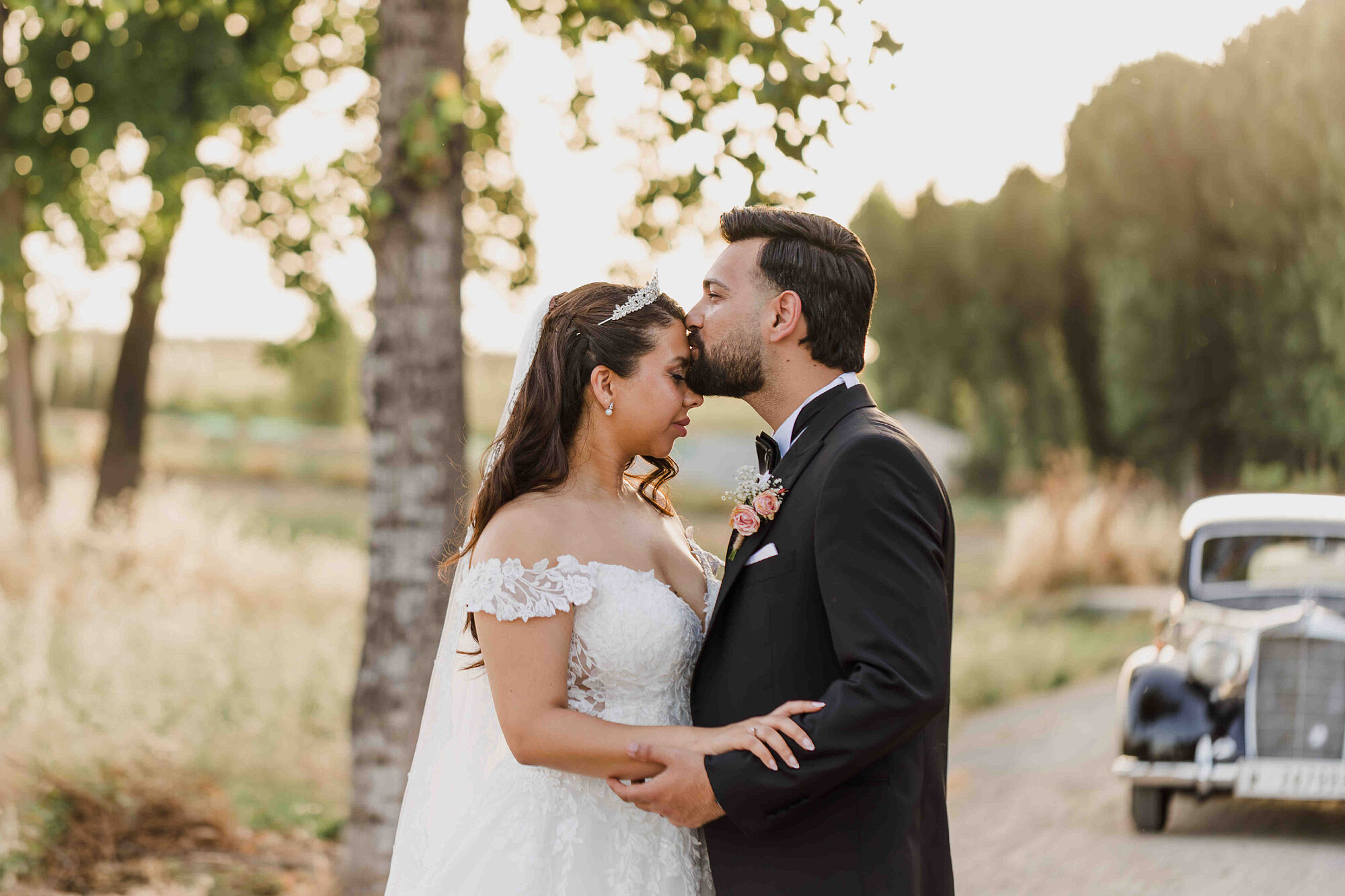 https://www.yolandamcriado.com/lang/es/blog-trabajos-recientes/fotografia-de-boda-de-ensueno-en-cortijo-la-alameda-granada-cristina-asif 45