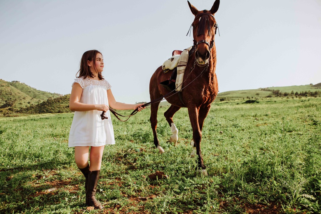 Fotografos de comunion en exteriores Málaga reportaje comunion con caballos 08