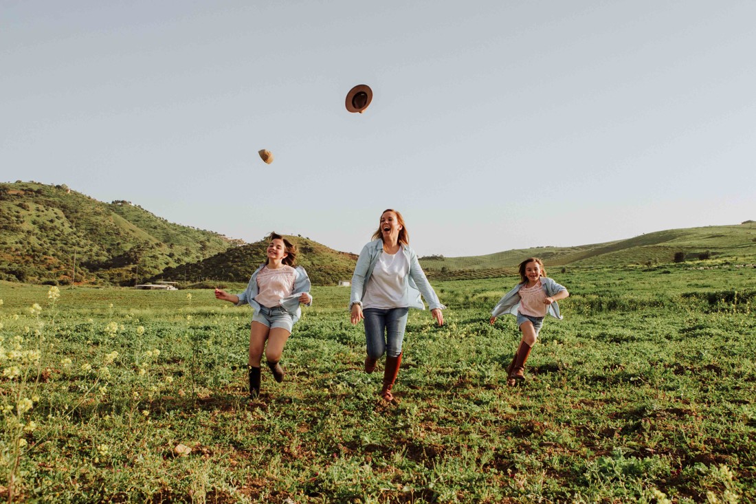 Fotografos de comunion en exteriores Málaga reportaje comunion con caballos 14