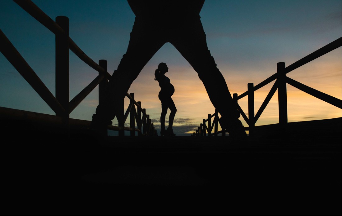 reportaje de fotos embarazo en la playa Málaga cabo pino Marbella 21