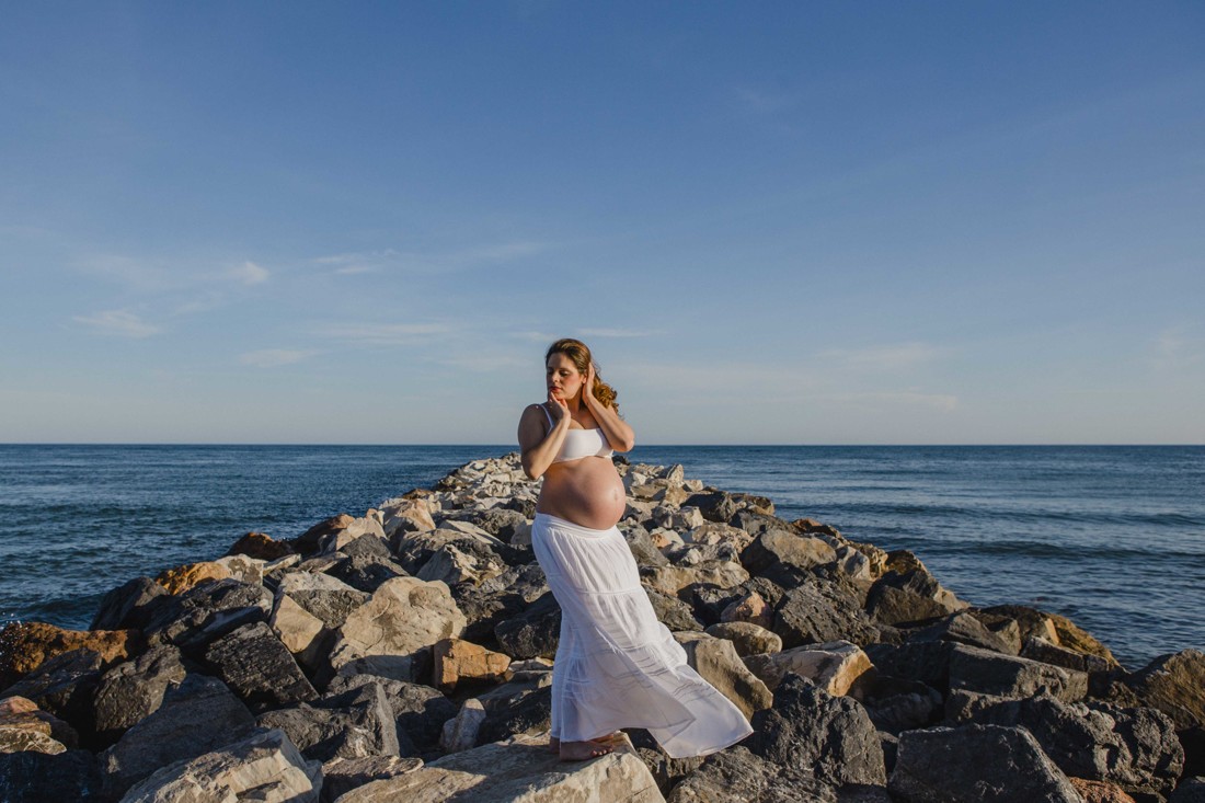 reportaje de fotos embarazo en la playa Málaga cabo pino Marbella 03