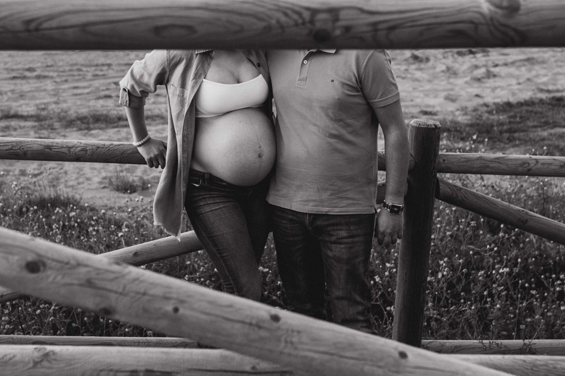 reportaje de fotos embarazo en la playa Málaga cabo pino Marbella 15