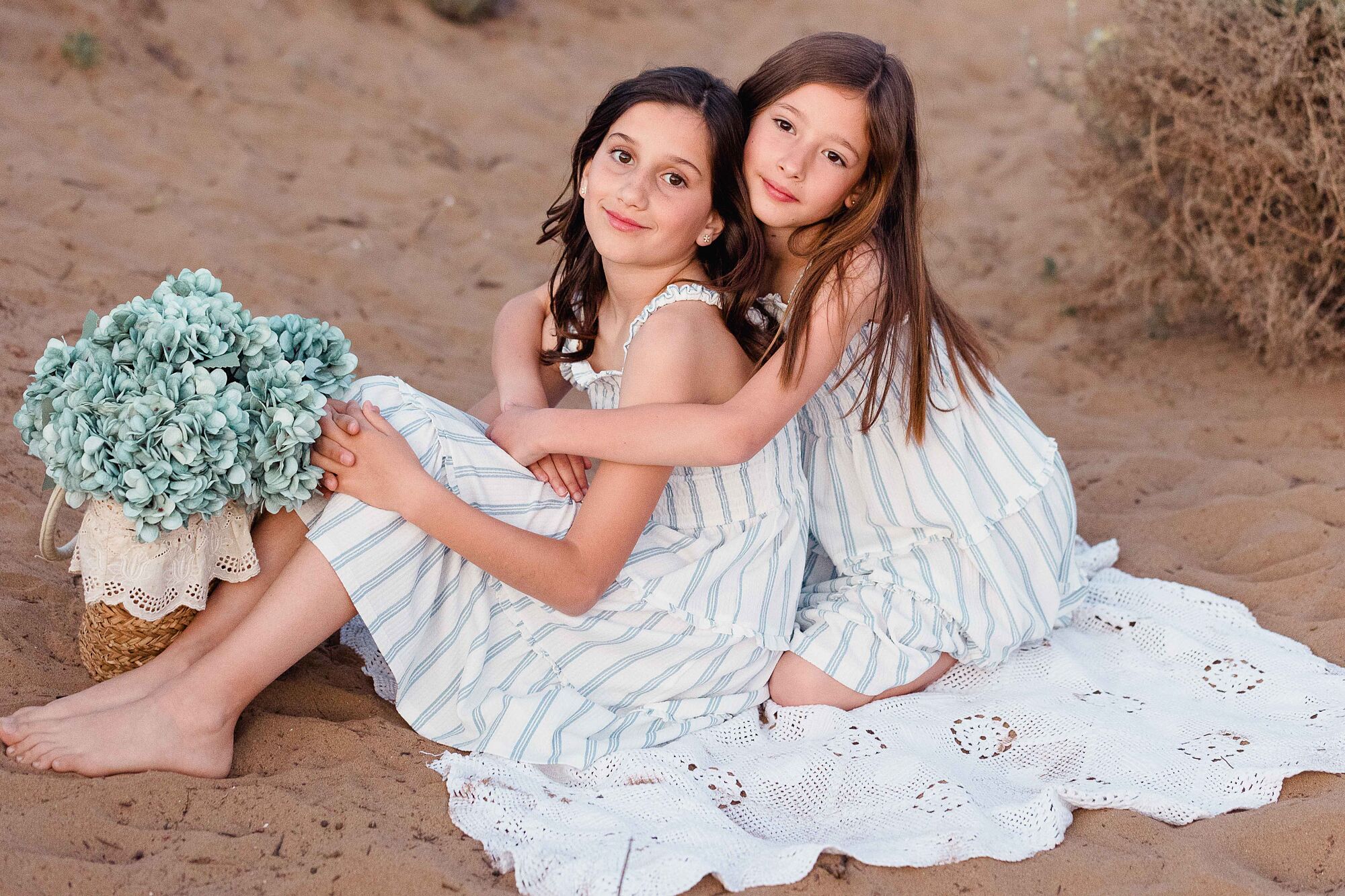 Sesion fotos familia campo Malaga con niños y familia_-10