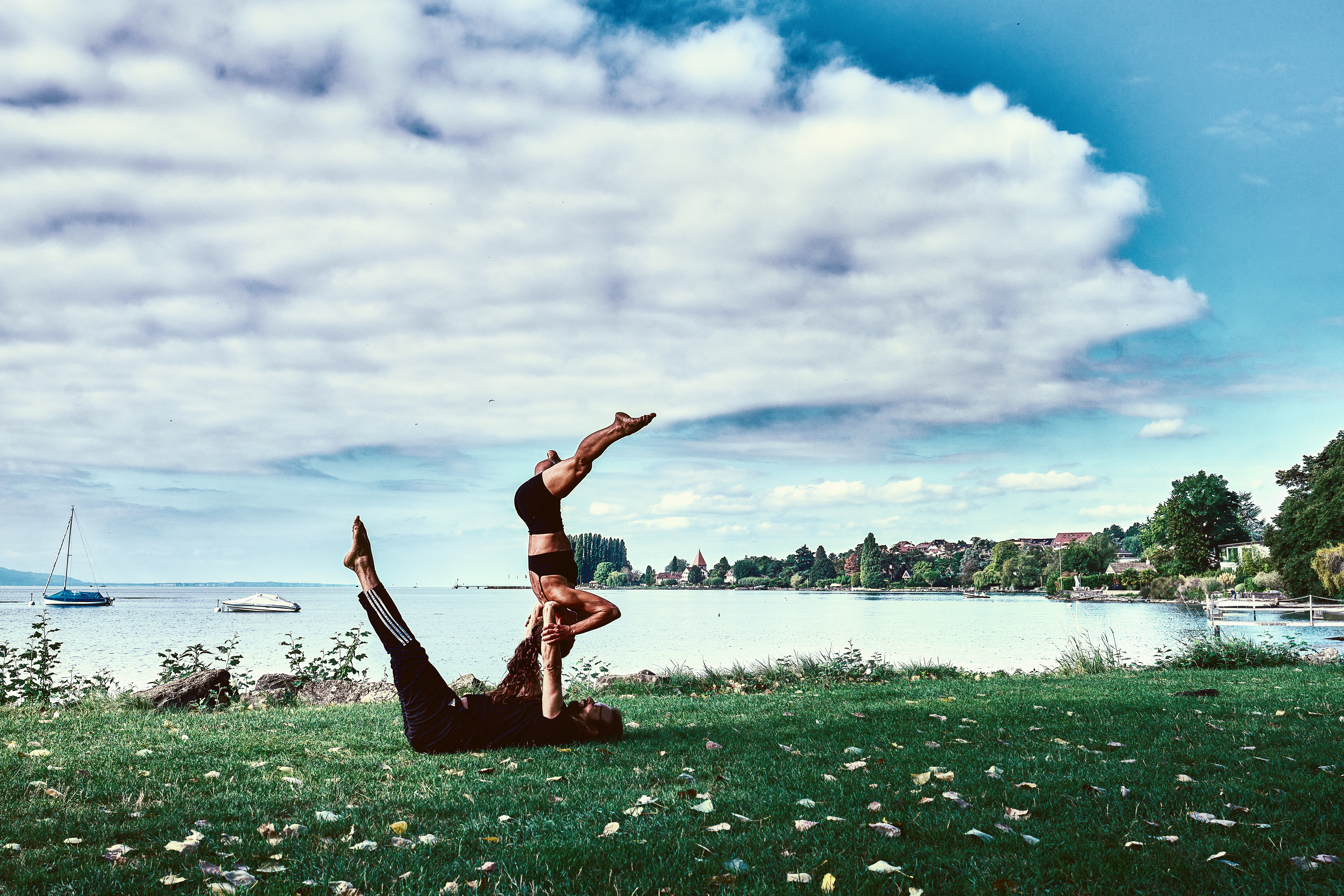 Fabrice Pinol - postures-severine-12-rev-shoulder-stand-ts20241001121745707844.jpg