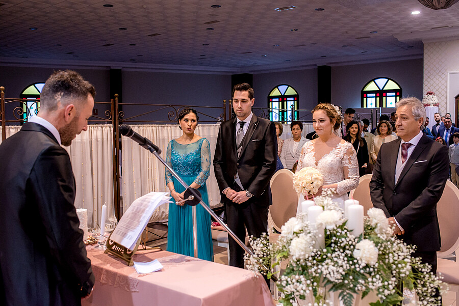 fotografo-boda-antequera-con-lluvia-sevilla-marzo-documental-rito-velas 30