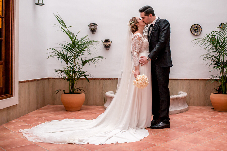 fotografo-boda-antequera-con-lluvia-sevilla-marzo-documental-rito-velas 55