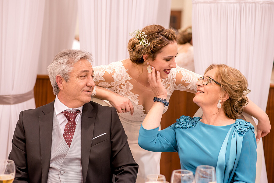 fotografo-boda-antequera-con-lluvia-sevilla-marzo-documental-rito-velas 67