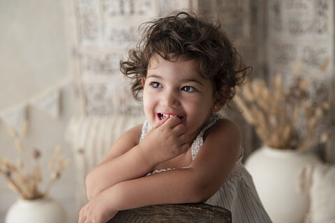 CLAUDIA