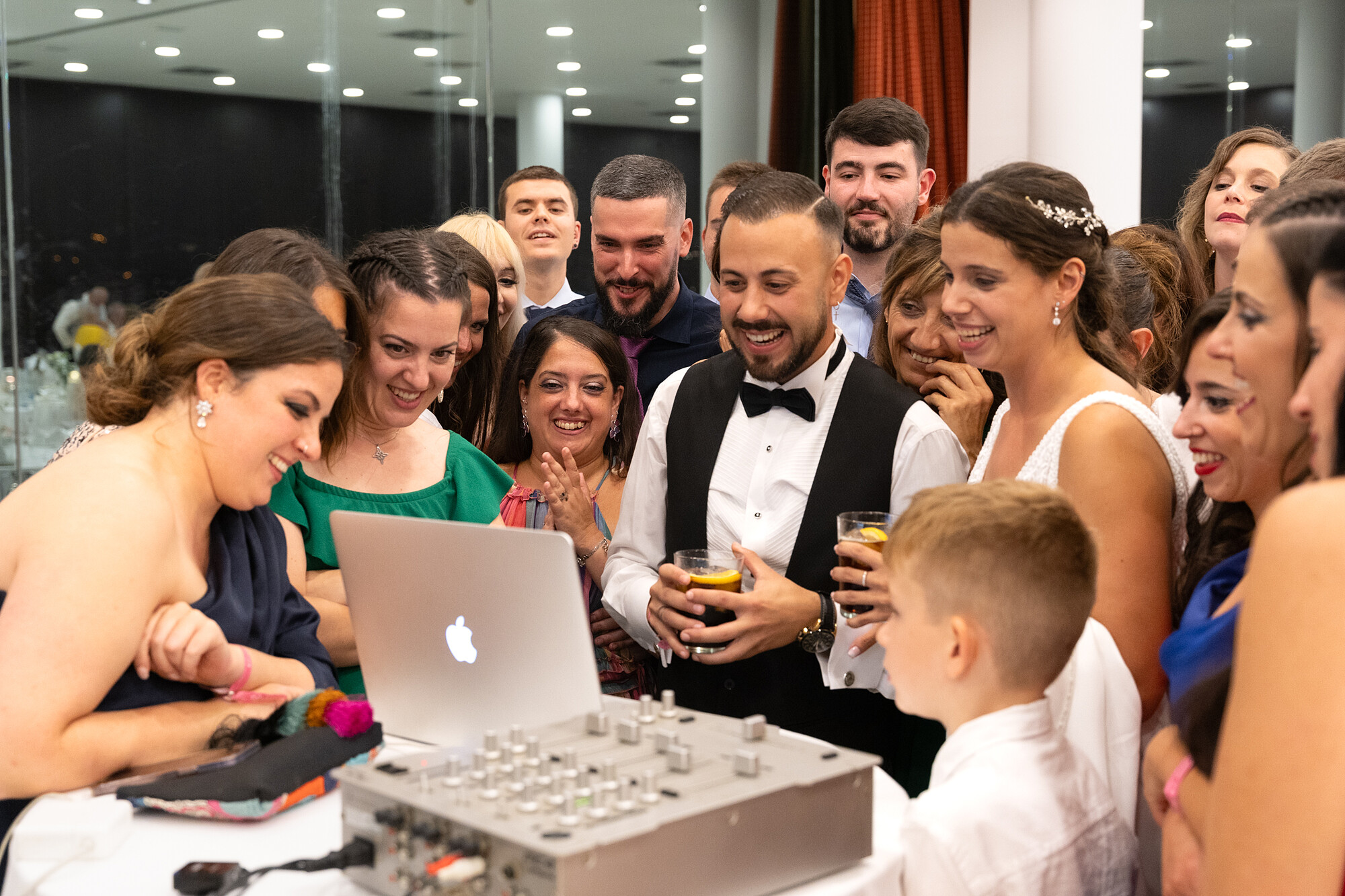 fotografo especialista en bodas con encanto y estilo-josan fotografo