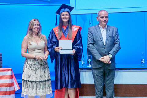 Graduación becas de Bachillerato Dual en Estados Unidos y Canadá