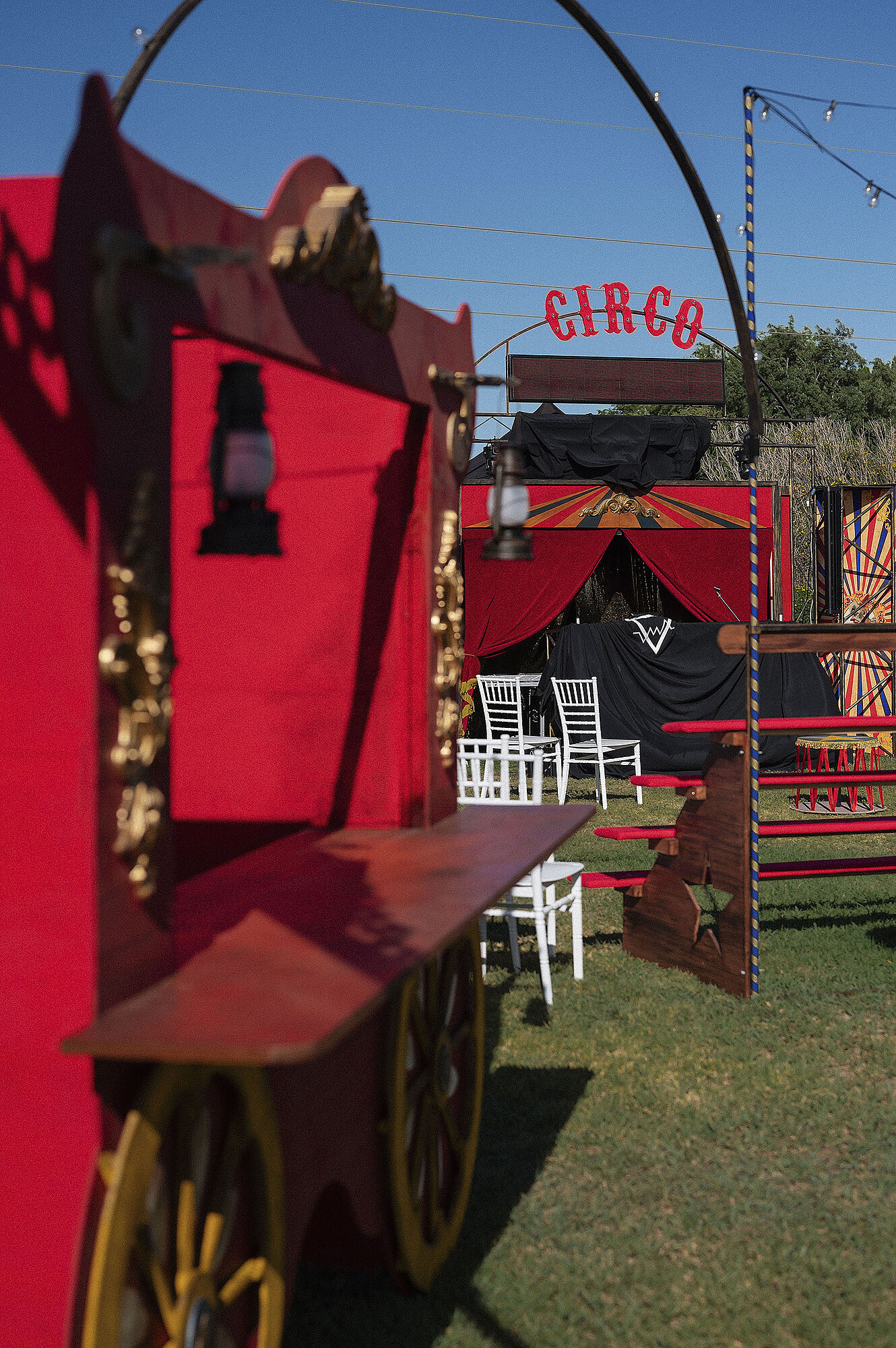 boda-circo-temática-fotografo-fran-ortiz-retratista-Raf-mesa-espectáculos-010