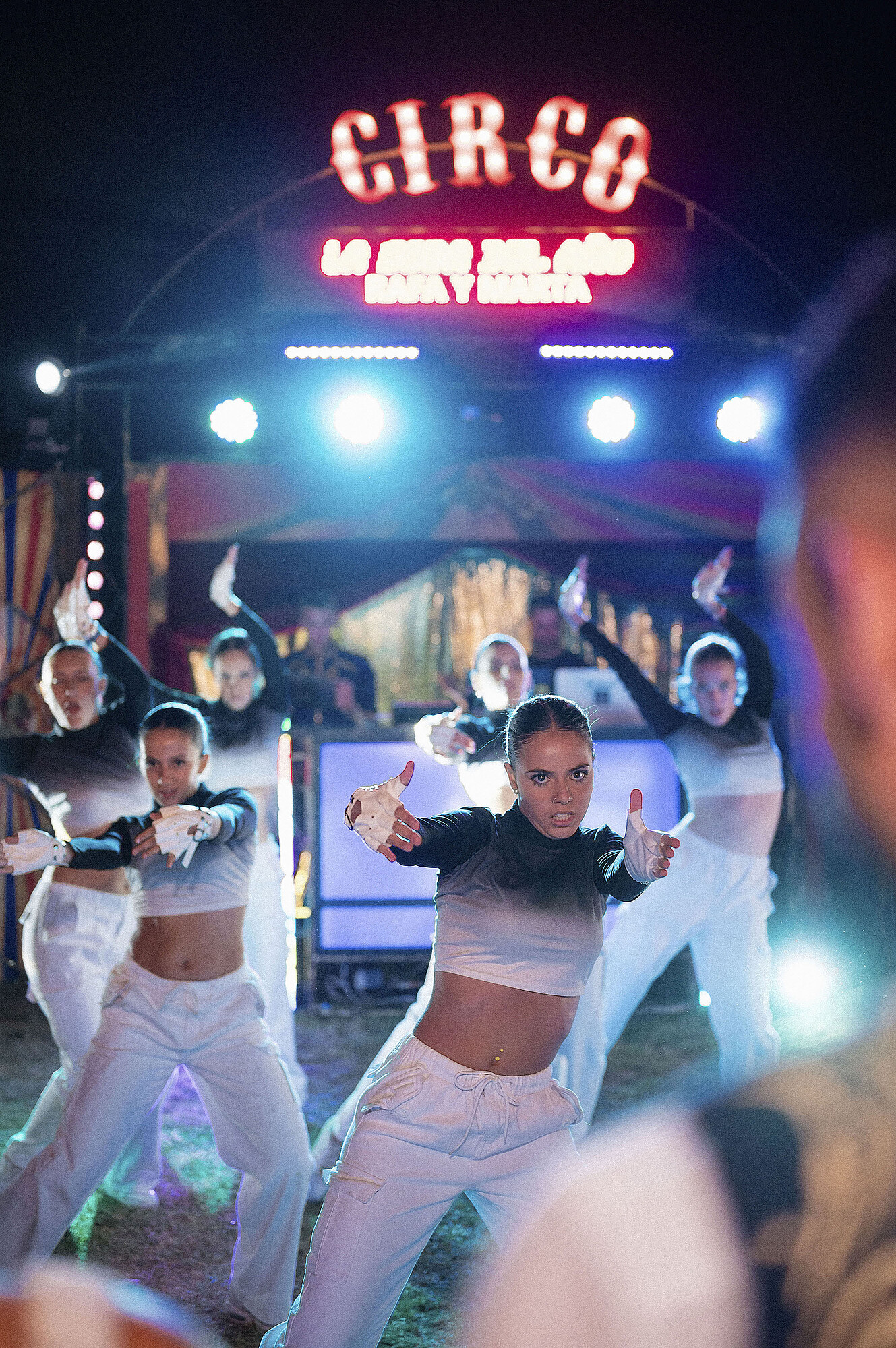 boda-circo-temática-fotografo-fran-ortiz-retratista-Raf-mesa-espectáculos-056