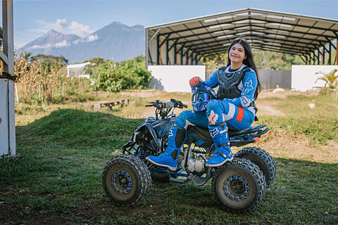Sesion de XV Años Anne motocross