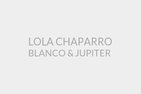 LOLA CHAPARRO BLANCO & JUPITER 