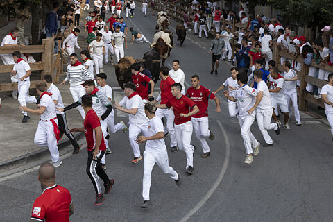 Encierro Tafalla día 19-CURVA DE LA ESTACIÓN