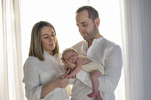 OLIVIA NEW BORN-DESCARGA