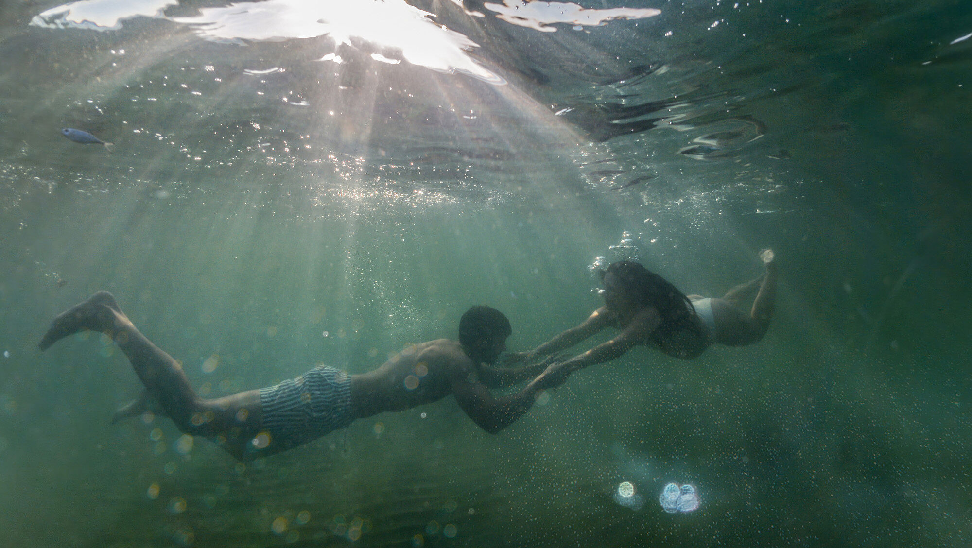 Sesión de fotos de embarazo en Santa Pola bajo el agua04