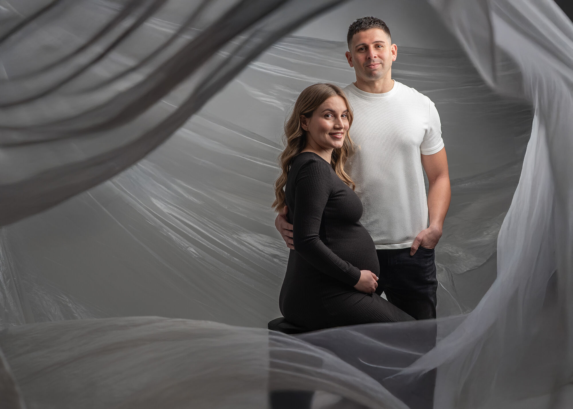 Sesi&oacute;n de fotograf&iacute;a de embarazo art&iacute;stica 