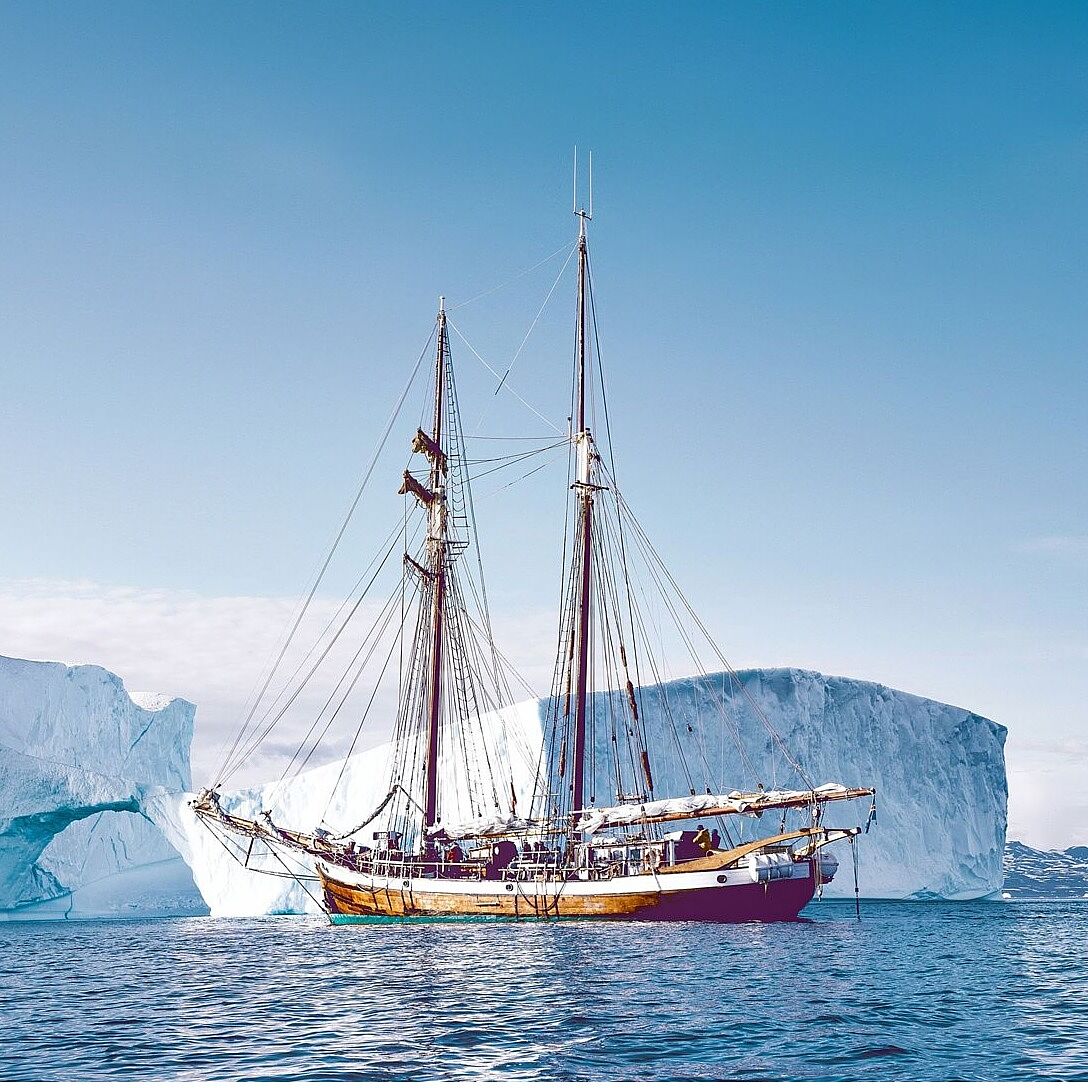 Endika Larrazabal / Larraend Fotografía - sailing_ship_travel_greenland_icebergs_2560x1920-ts20260119121647804264.jpg