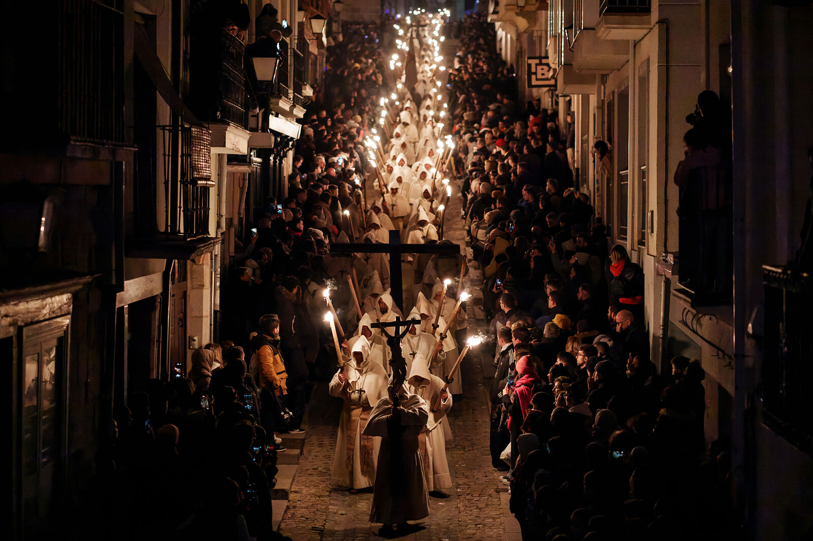 César Manso Fotógrafo: Fotógrafos de boda en Burgos - procesion-cristo-de-la-buena-muerte-semana-santa-zamora-2024-ts20261024184438784099.jpg