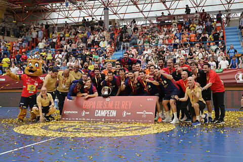 Final Barsa-Ademar de León