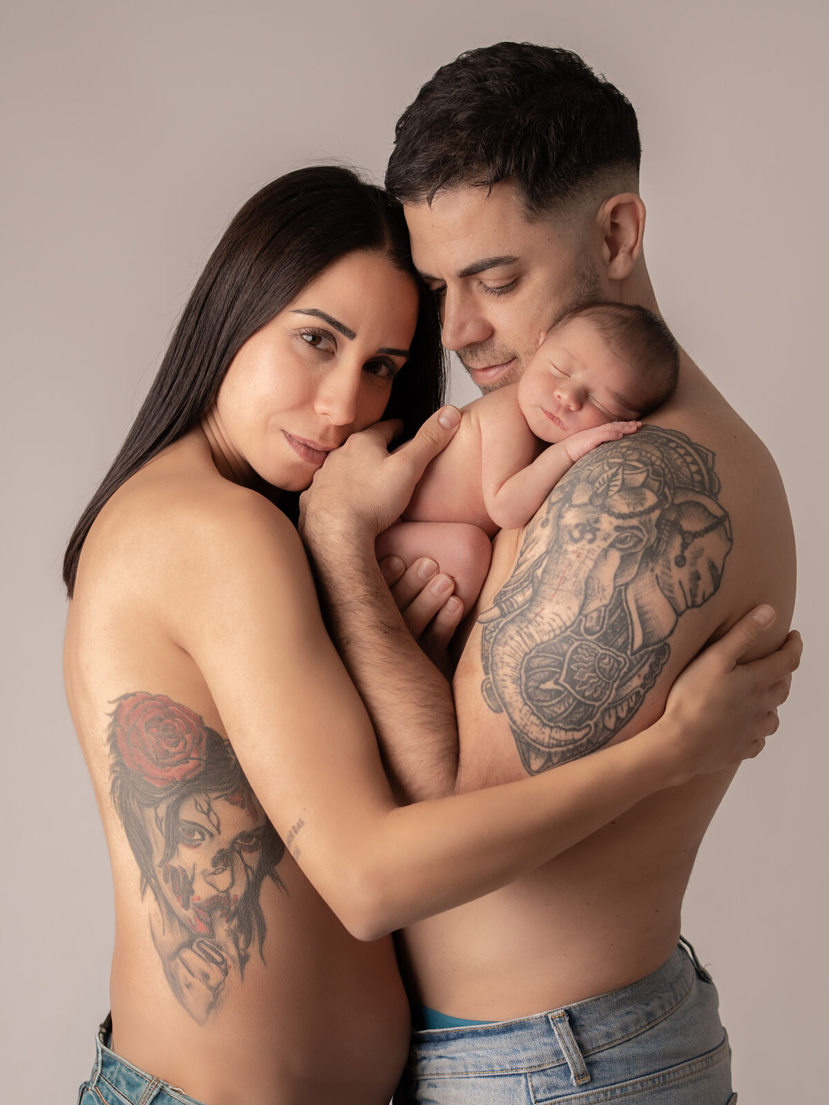 Esther Aguilera Fotografía - fotografia-de-recien-nacido-en-familia-ts20260225103324947744.jpg