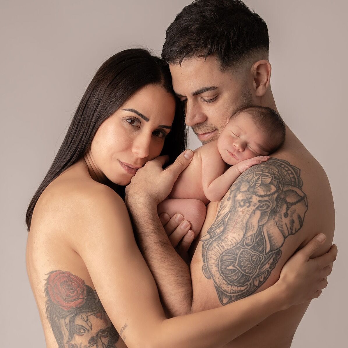 Esther Aguilera Fotografía - fotografia-de-recien-nacido-en-familia-ts20260223120658277931.jpg