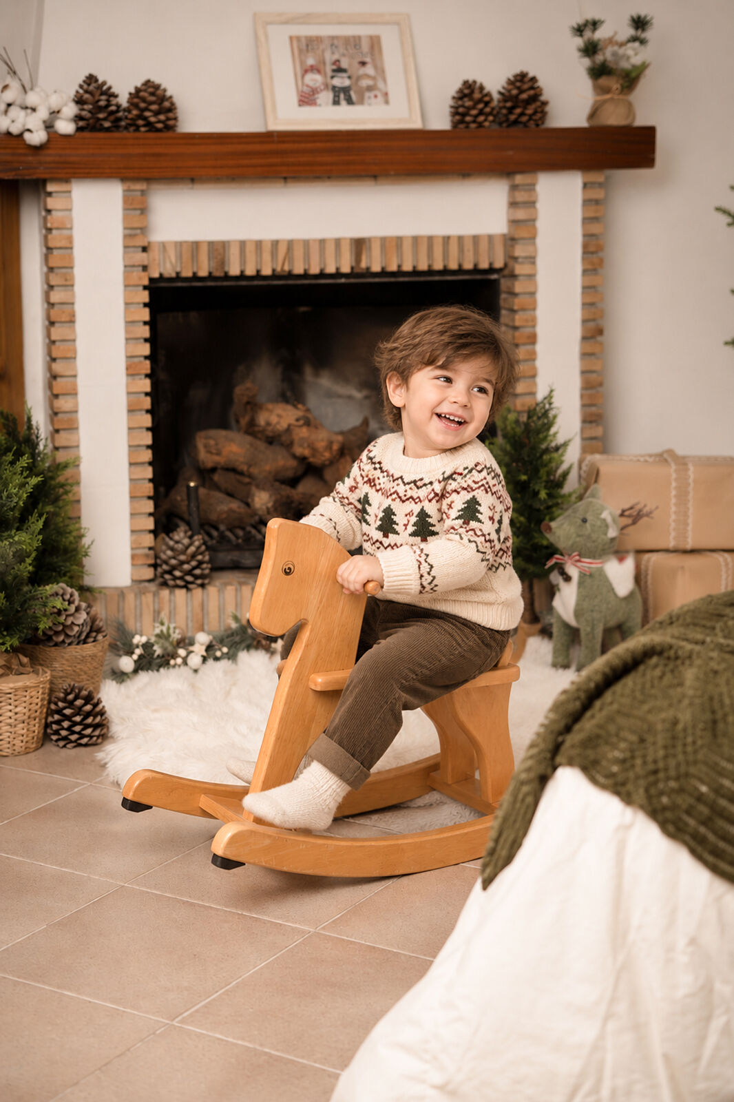 Esther Aguilera Fotografía - sonrisas-navidenas-junto-a-la-chimenea-ts20261006124532168548.jpg