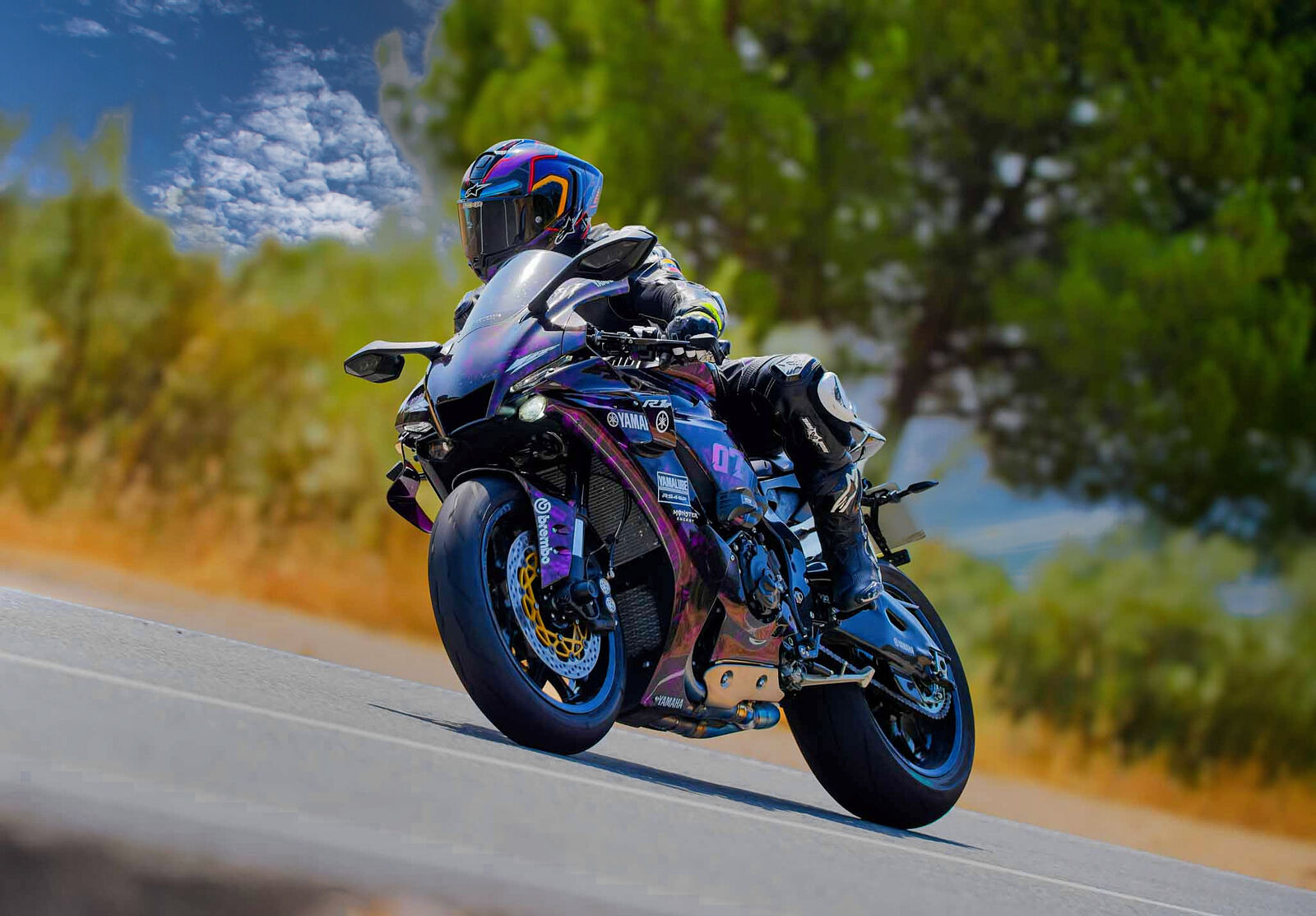 moto deportiva azul odinfoto - _a742416-ts20250818083330221029.jpg