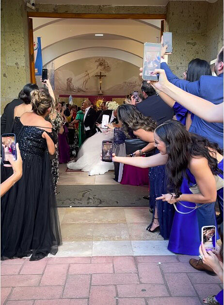 Javier Poveda: Fotografía y Vídeo. Bodas y Familias - 2025-11-06_111039-ts20251106112019707463.jpg