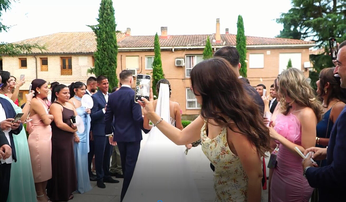 Javier Poveda: Fotografía y Vídeo. Bodas y Familias - 2025-11-06_111659-ts20251106105559740394.jpg