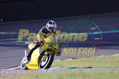 10.15 verde - Two Strock is Back