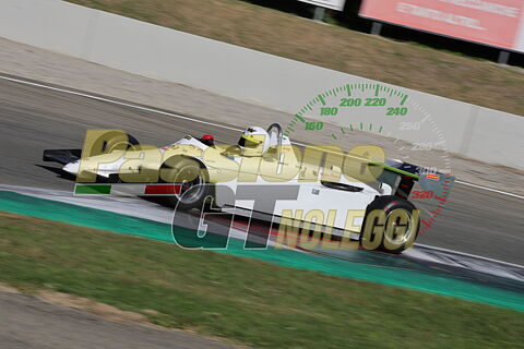 11.55 Auto formule - sport 