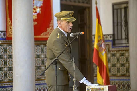 Acto de toma de posesión del nuevo subdelegado de la Defensa en Granada