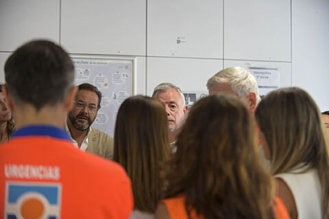 Visita de viceconsejero de Sanidad y Consumo, Nicolás Navarro al centro de Salud Sur del Zaidin
