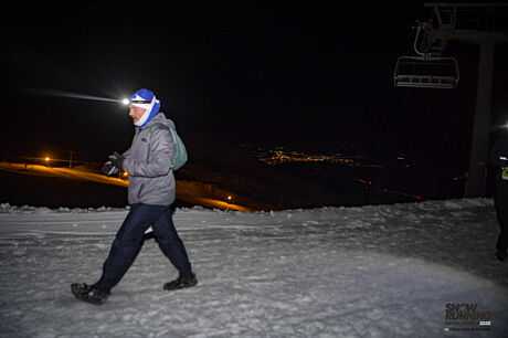 Snow Running Sierra Nevada 401
