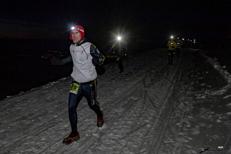 Snow Running Sierra Nevada 95