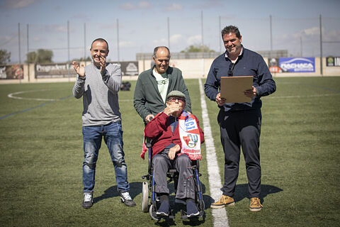 HOMENAJES