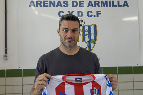 Entrenador Jorge Molina
