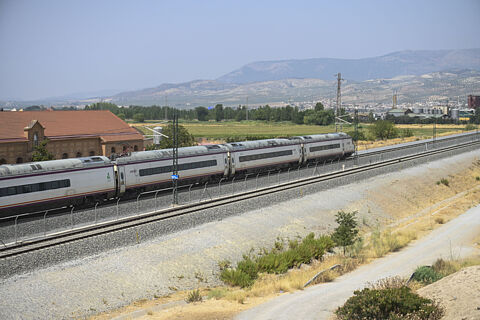 TRENES