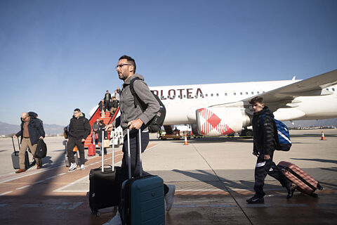 primer vuelo entre Nantes y Granada