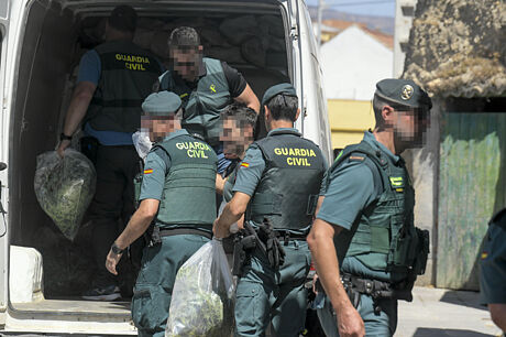 Operacion trafico de Marihuana en Pinos Puente Foto Jesus Jimenez Photographerssports 15
