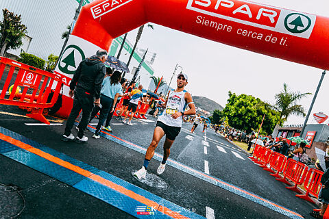 competitiva metas desde 9:21 hasta Sau (9:25)