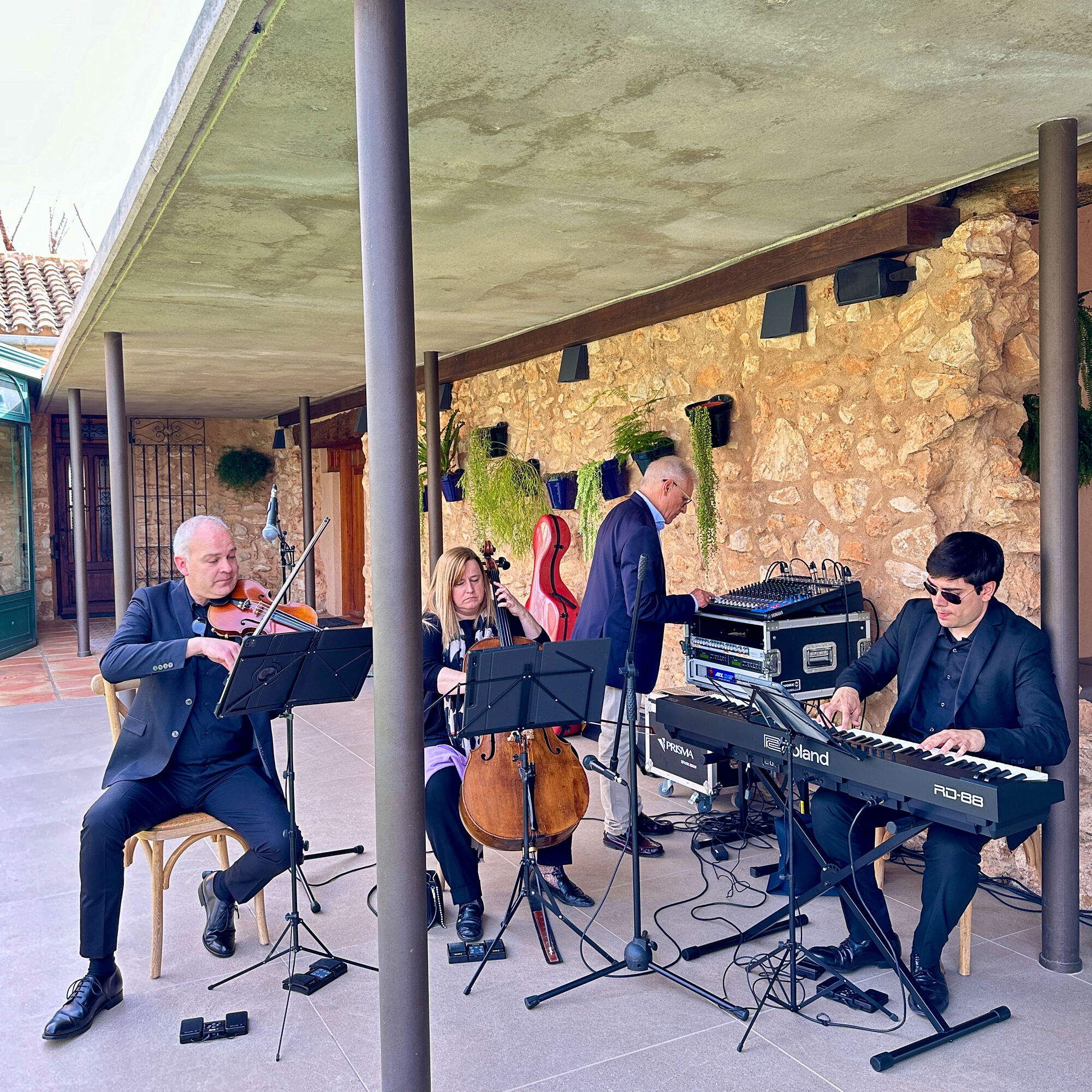 ESTUDIOGAMA24-03-23-1021