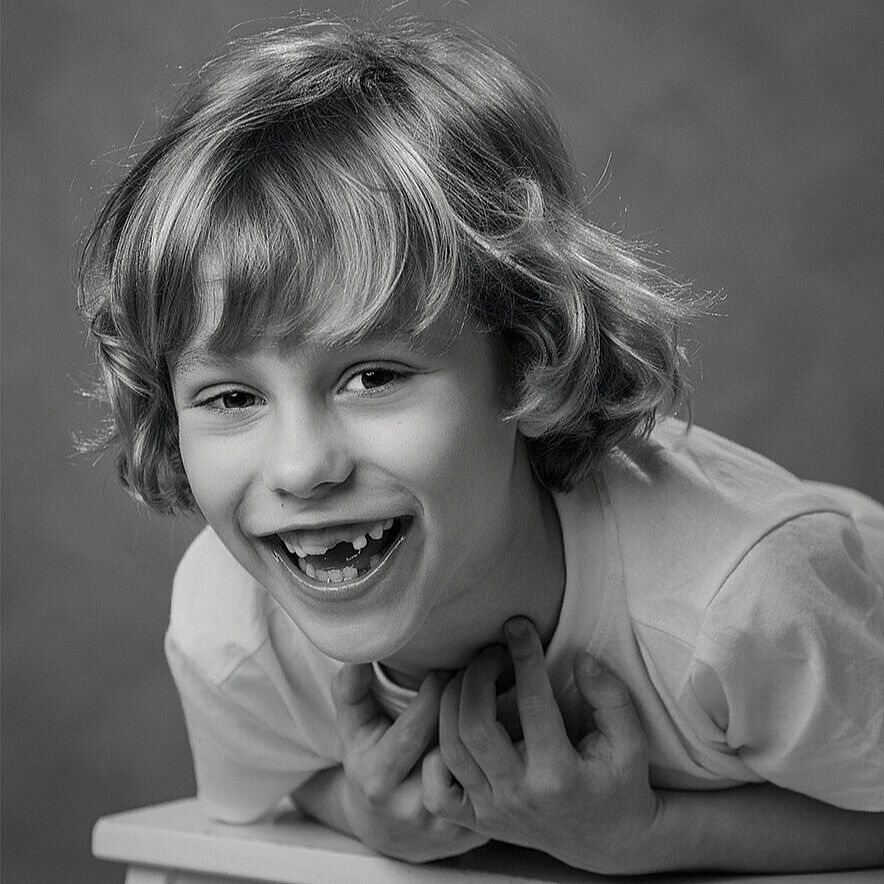 Galerafotografiabymonica - cinco-galera-fotografia-bymonica-barcelona-ratoncito-perez-retrato-infancia-ninos-kids-ts20260313093248834970.jpg