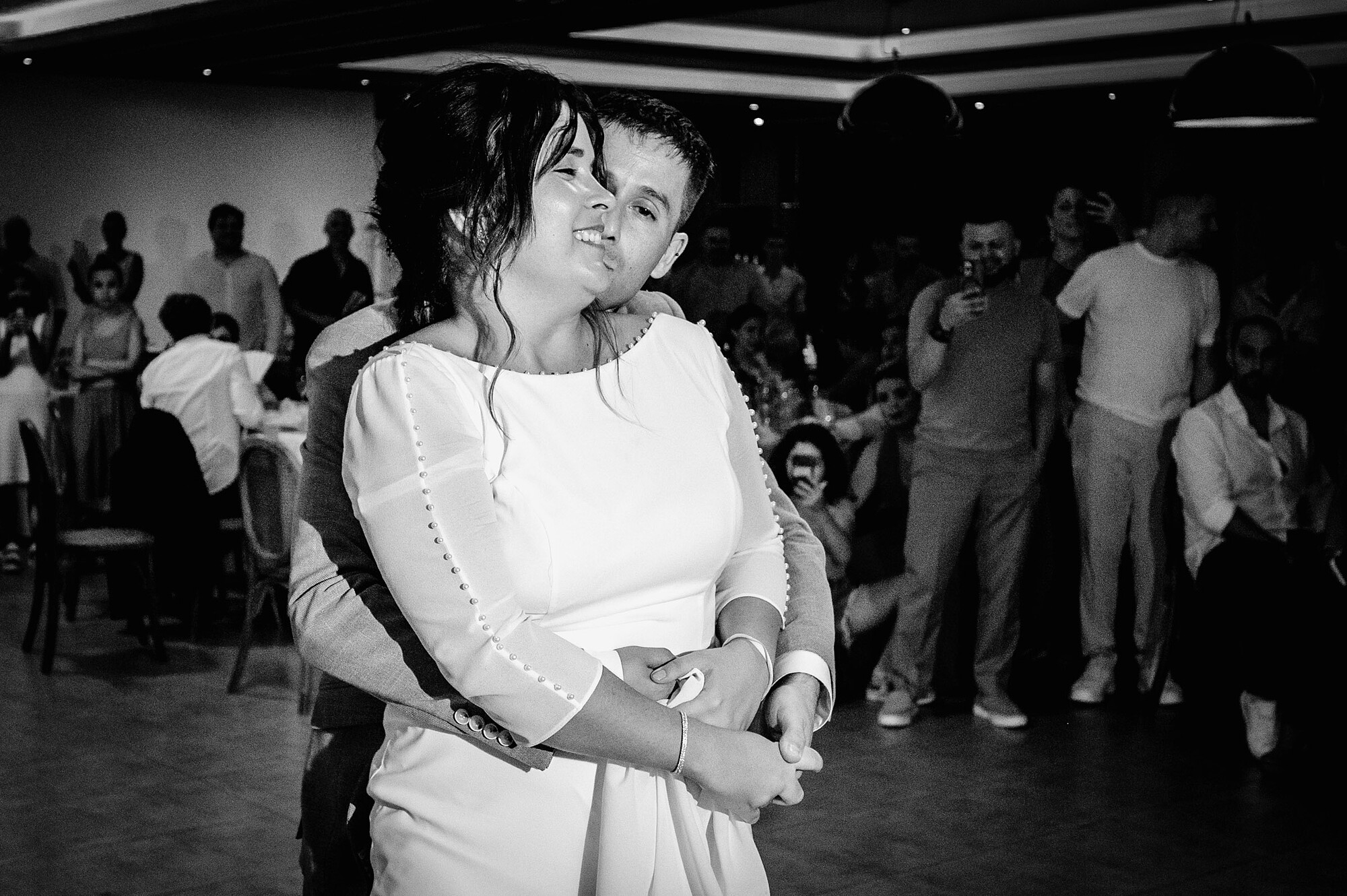 abelsogues.com-23-233799