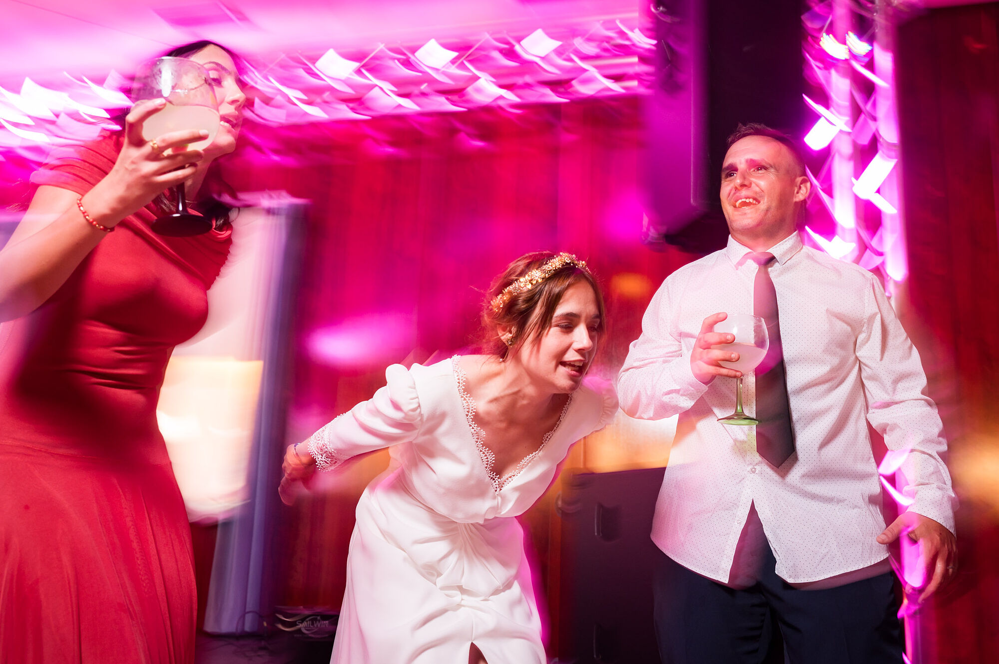 76abelsogues.com-250986